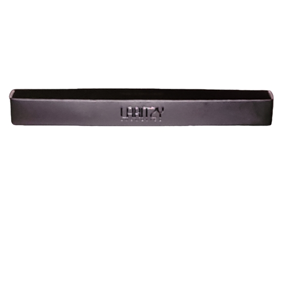 3/$20!! Laritzy Cosmetica GEL LINER IN MERLOT - Picture 3 of 9